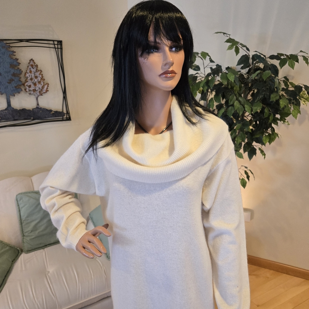 Outlander Studio Winter White Angora Blend Cowl Neck Sweater Size Large